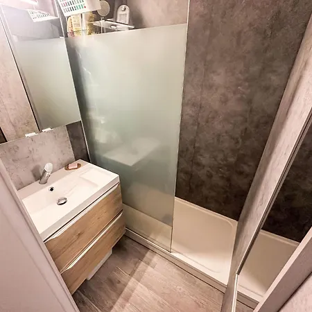 Apartament Saint James-15 By Interhome
